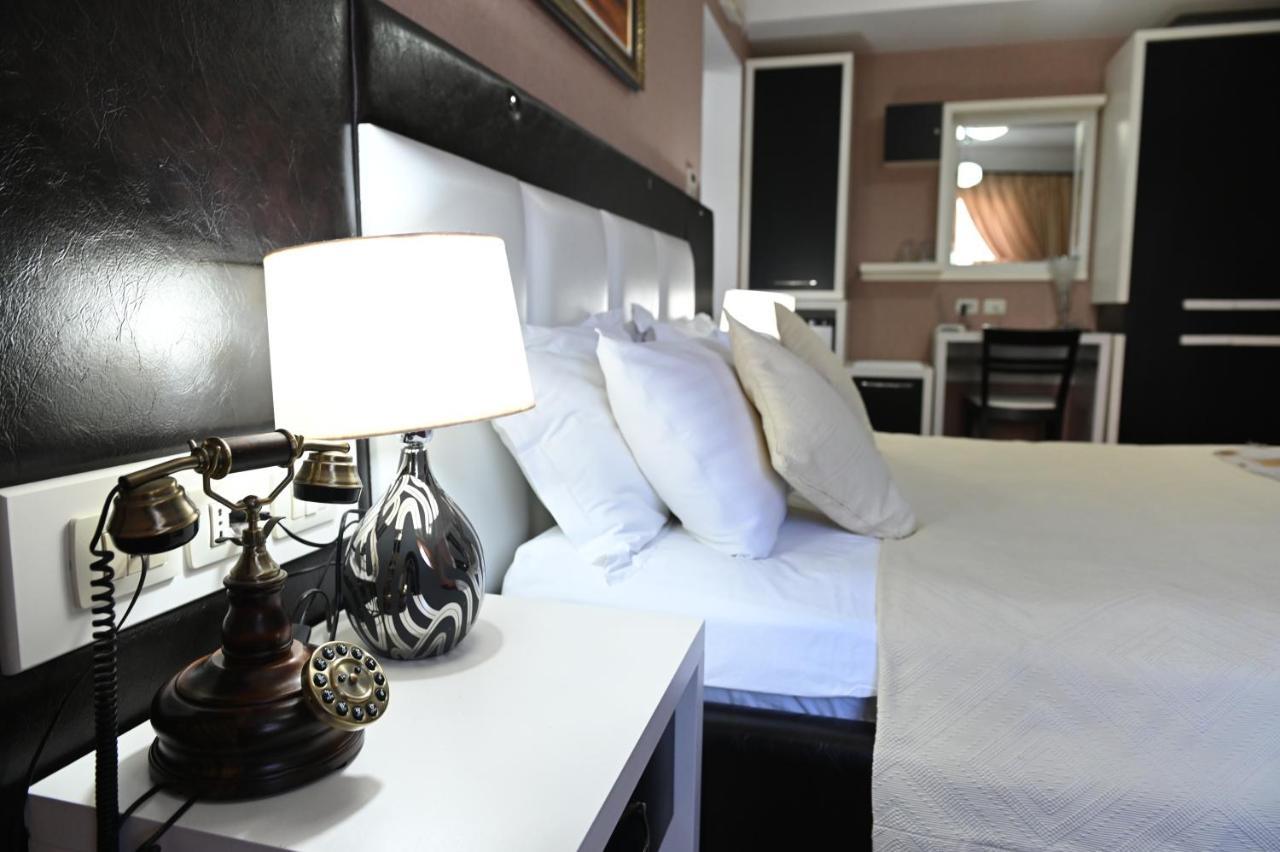 Hotel Liss Lezhe Bagian luar foto